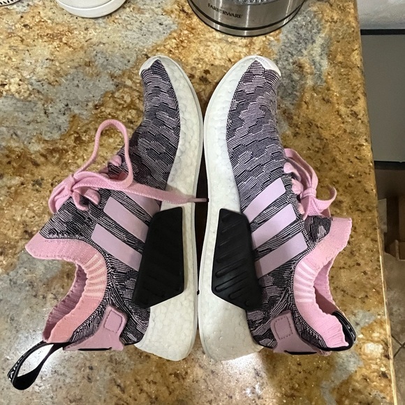 Adidas NMD size 7 - Picture 7 of 9